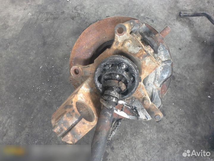 Кулак поворотный передний левый Peugeot Boxer 2006