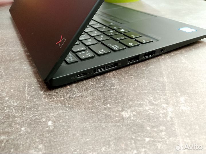 Ноутбук Lenovo X1 Carbon Gen 7 i5-8365U