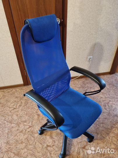 Офисное компьютерное кресло