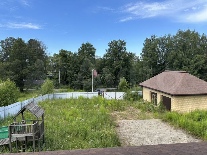 Коттедж 220 м² на участке 16 сот.