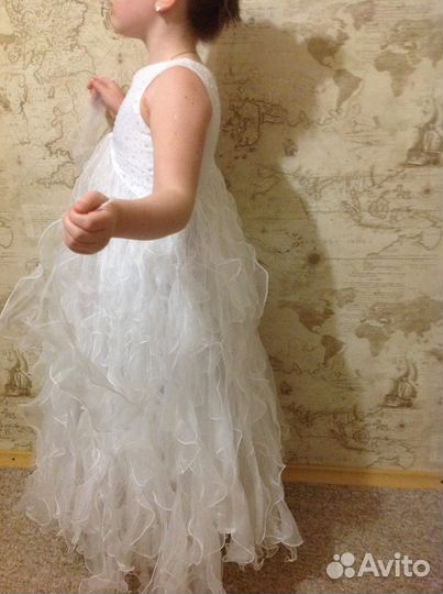 Платье праздничное