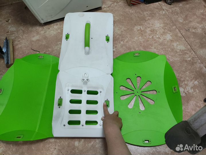 Переноска для кошек пластиковая бу 43*26*30 раскла