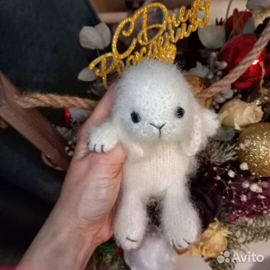 Заяц / кролик в корзинке ручная работа