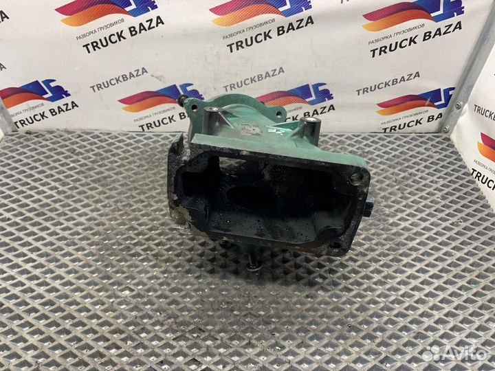 Соединитель колено впускного коллектора