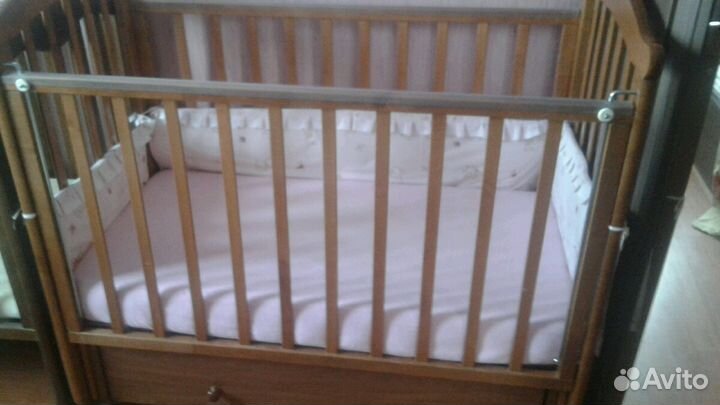 Кроватка детская