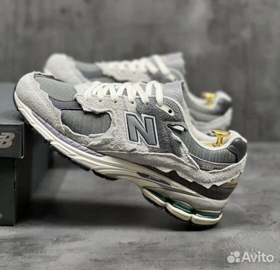 Кроссовки new balance 2002r