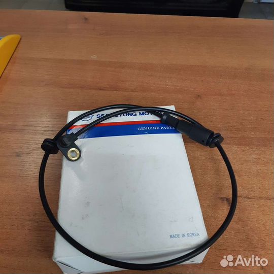 Датчик ABS передний ssangyong