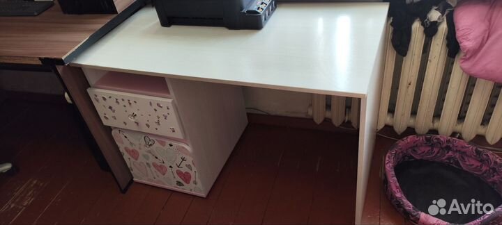 Письменный столик детский
