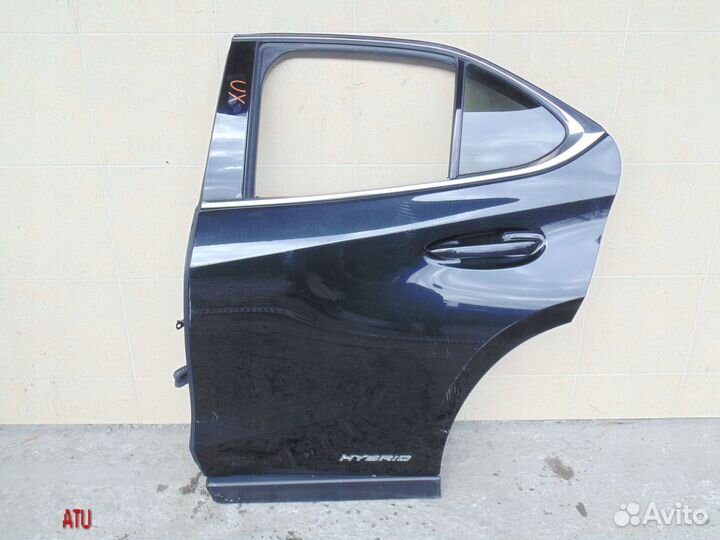 Левая дверь задняя Lexus UX
