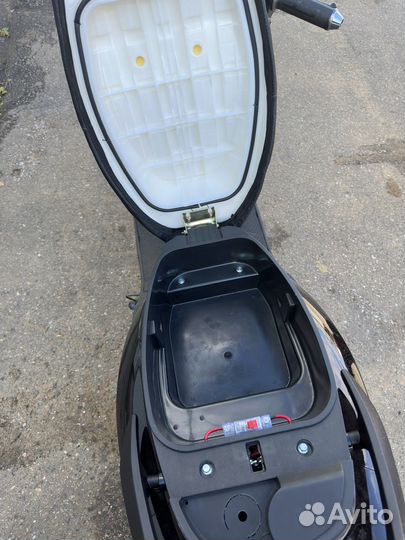 Электроскутер GreenCamel Trofi, 60V 1500W R10