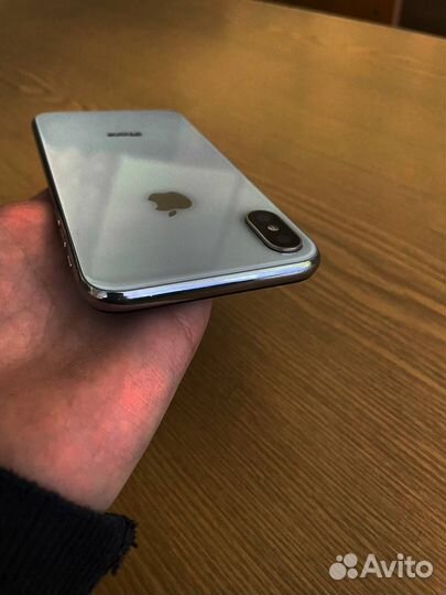 iPhone X, 64 ГБ