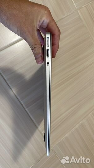 MacBook Air 13 2015 i7/8gb