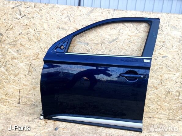 Передняя левая дверь Митсубиши Аутлендер 3