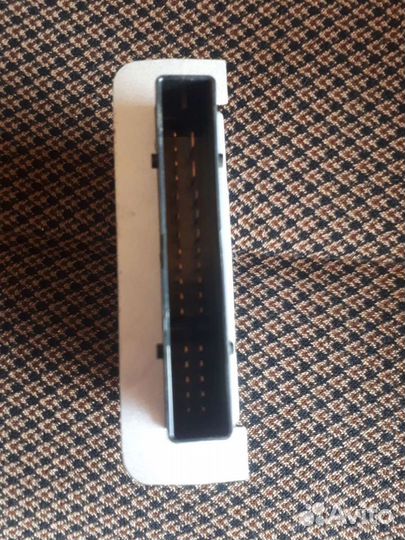 Усилитель мерседес 205