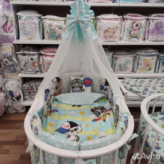 Постельное белье с бортиками и балдахином