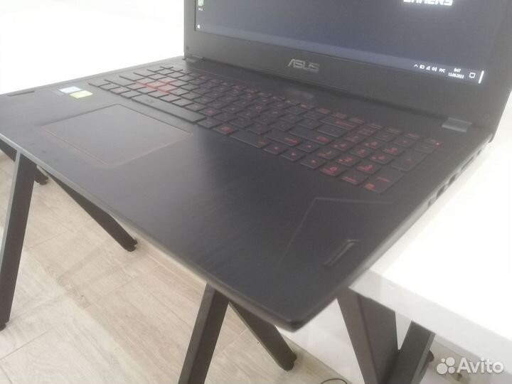 Игровой ноутбук asus Full HD i7/GTX 1060/16GB