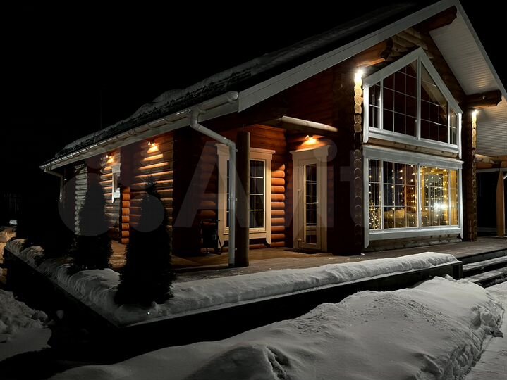 Коттедж 160 м² на участке 30 сот.