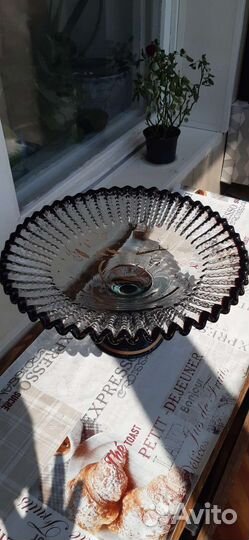 Ваза для фруктов цветное стекло