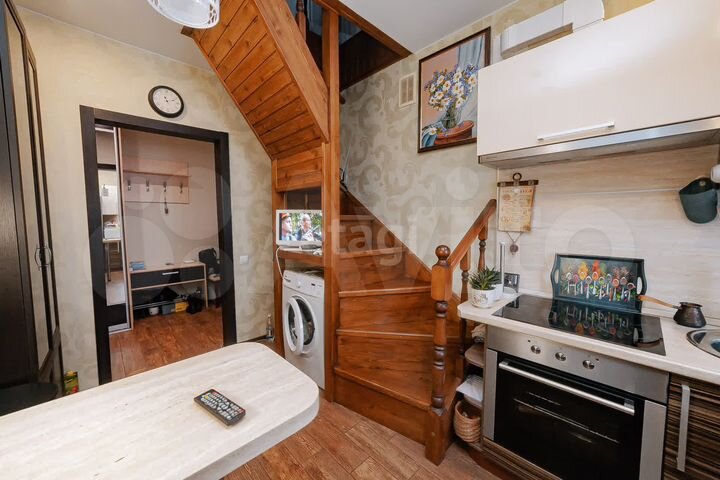 2-к. квартира, 60 м², 3/3 эт.