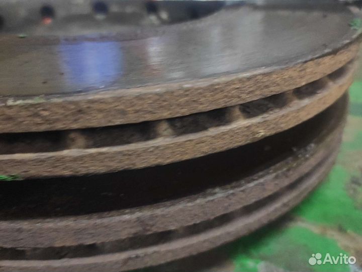 Диски тормозные передние Шкода