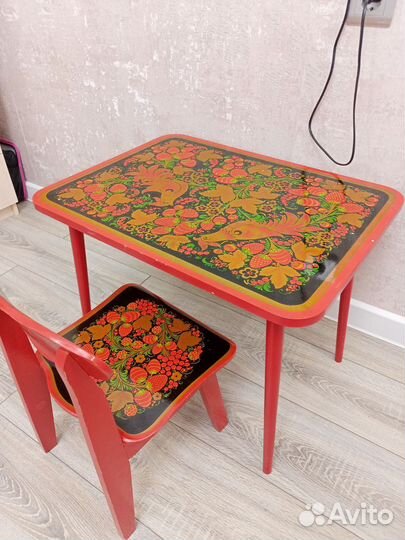 Детский стол и стульчик