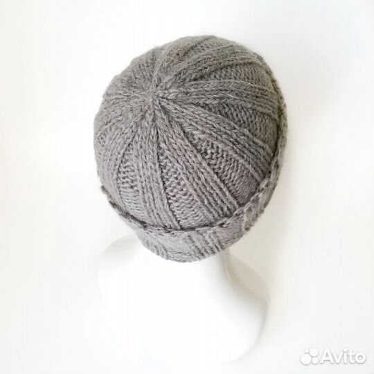 Мужская серая теплая вязаная шапка ручной работы