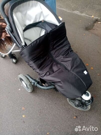 Прогулочная коляска