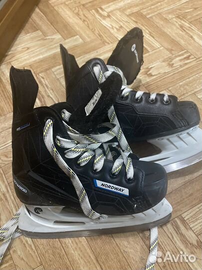 Коньки хоккейные