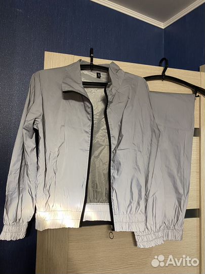 Светящийся спортивный костюм женский 42-44