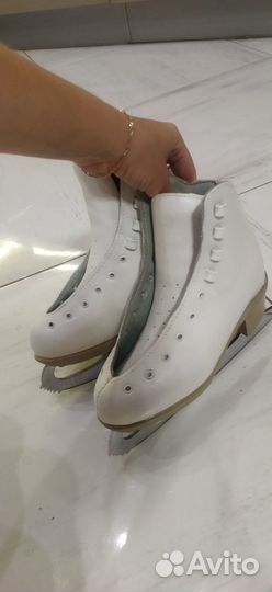 Детские профессиональные коньки