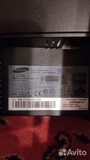 Монитор Samsung