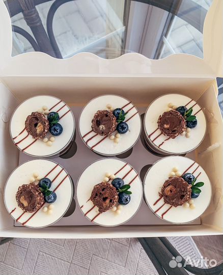 Пирожные в стаканчиках