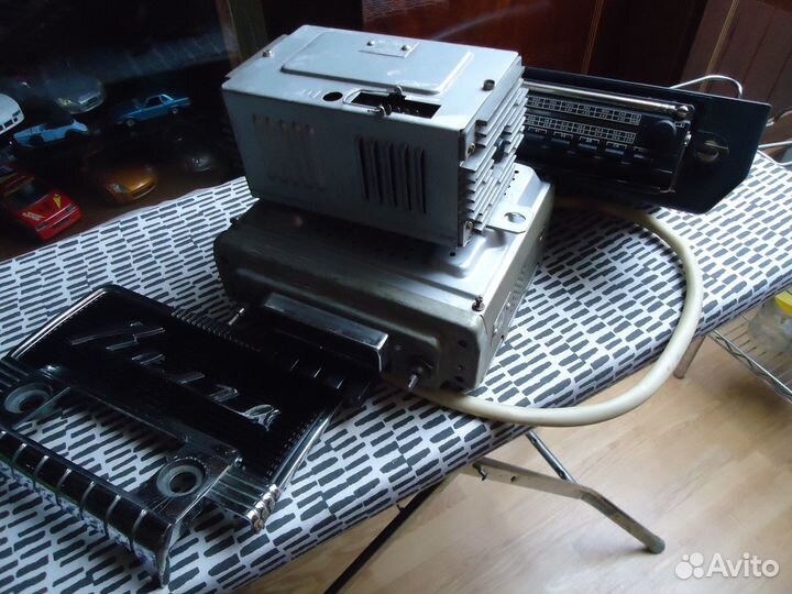 Коллекционные радиоприемники авто СССР рабочие