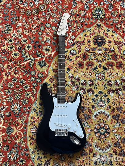 Fender squier bullet trem BLK с чехлом
