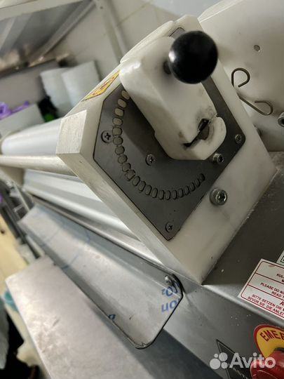 Тестораскаточная машина