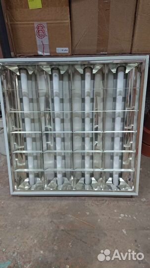 Светильник потолочный