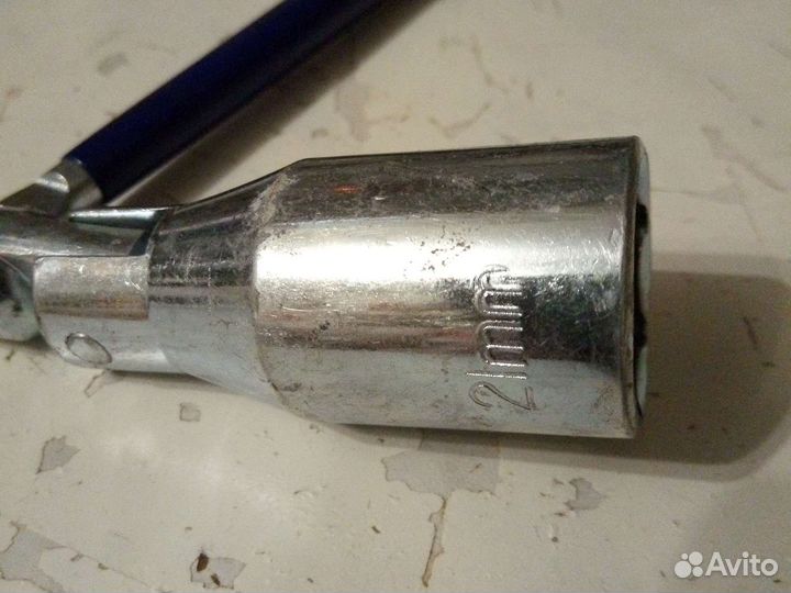 Шарнирный свечной ключ 21, комплект шестигранников