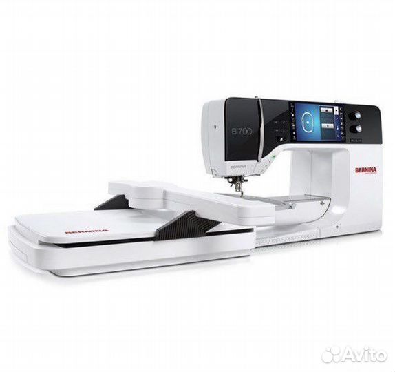 Швейно вышивальная машина bernina B790