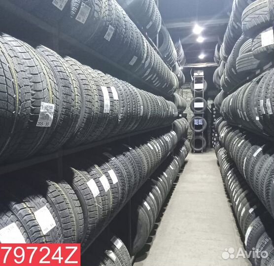 Nokian Tyres Hakkapeliitta 8 215/55 R17 93L