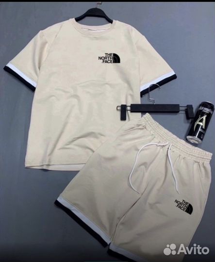 Костюм мужской