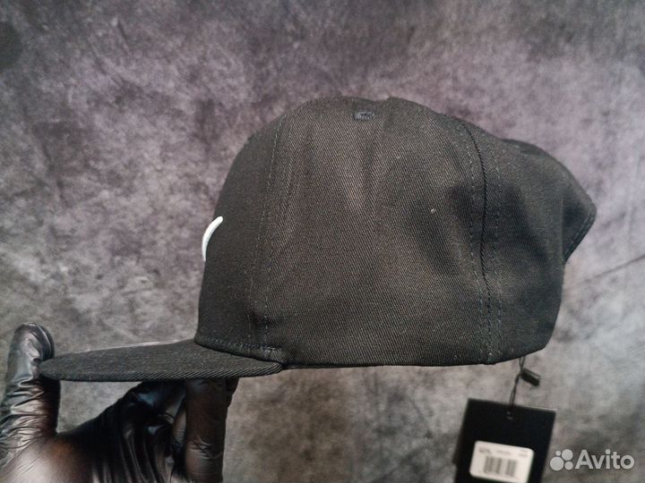 Бейсболка Снепбек Nike black