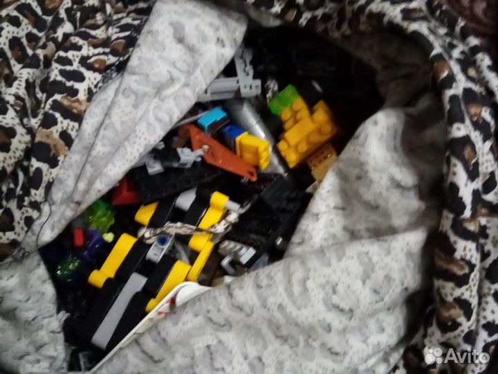 Продам lego 3-4кг