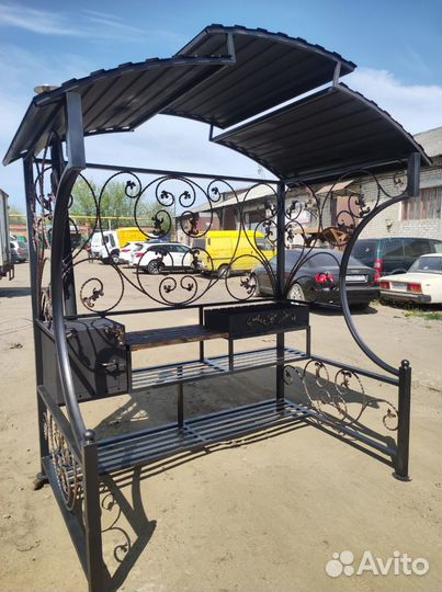 Мангал с крышью и печью 
