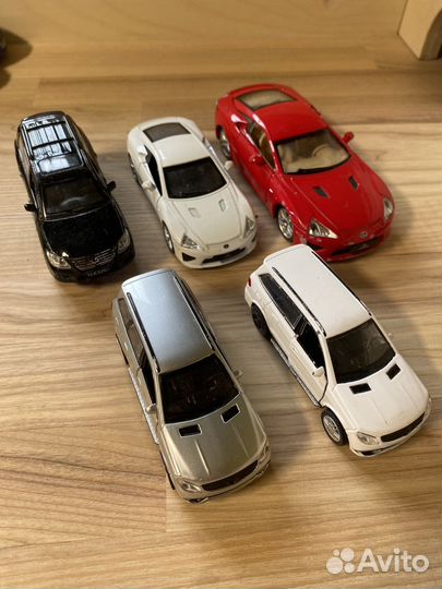 Машинки игрушечные