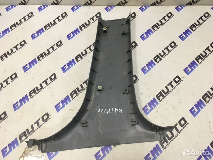 Накладка центральной стойки левая Хендай Элантра