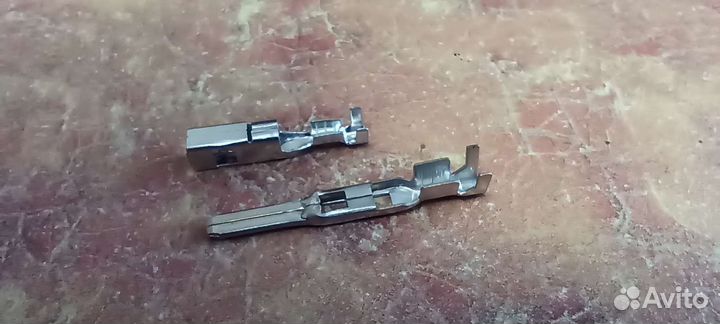 Клеммы передних дверей Vesta