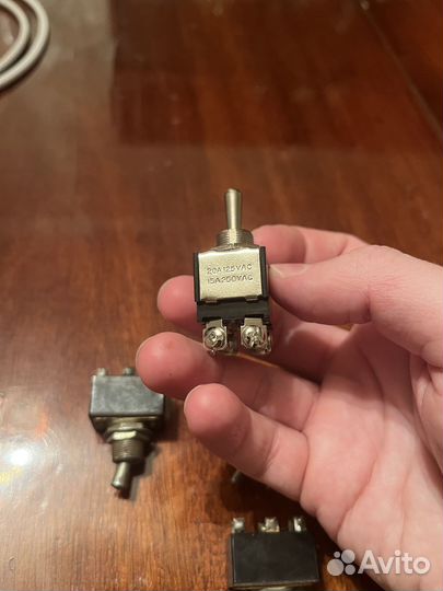 Переключатели тумблеры