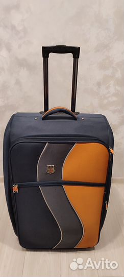 Чемодан на колёсах бу