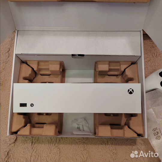 Xbox series S, 512gb, несколько игр
