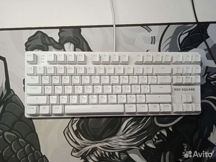 Игровая механическая клавиатура белая
